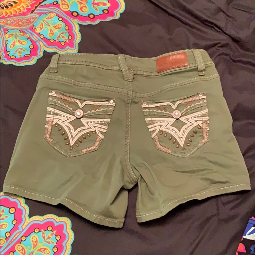 Shorts - Picture 2 of 2
